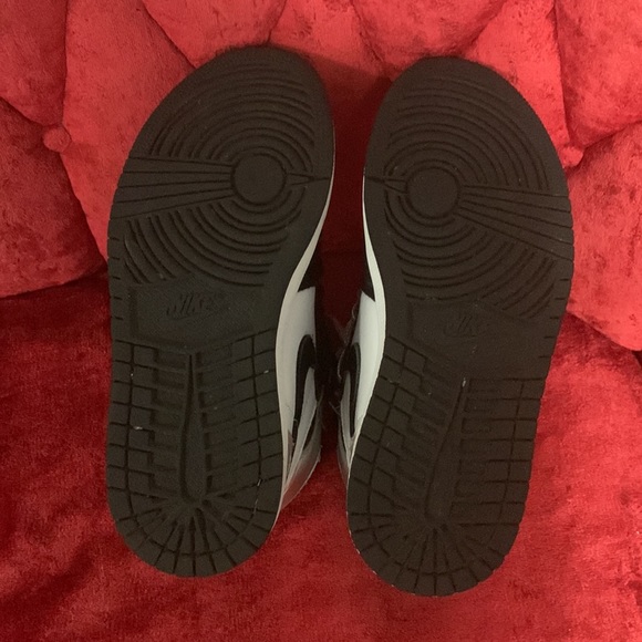 Jordan 1s - Picture 5 of 5